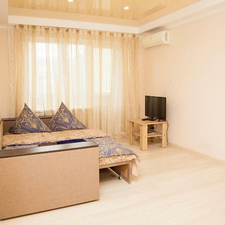 Semi-Luxury Apartment On Zaporozhskaya 9 Zaporizhia 外观 照片